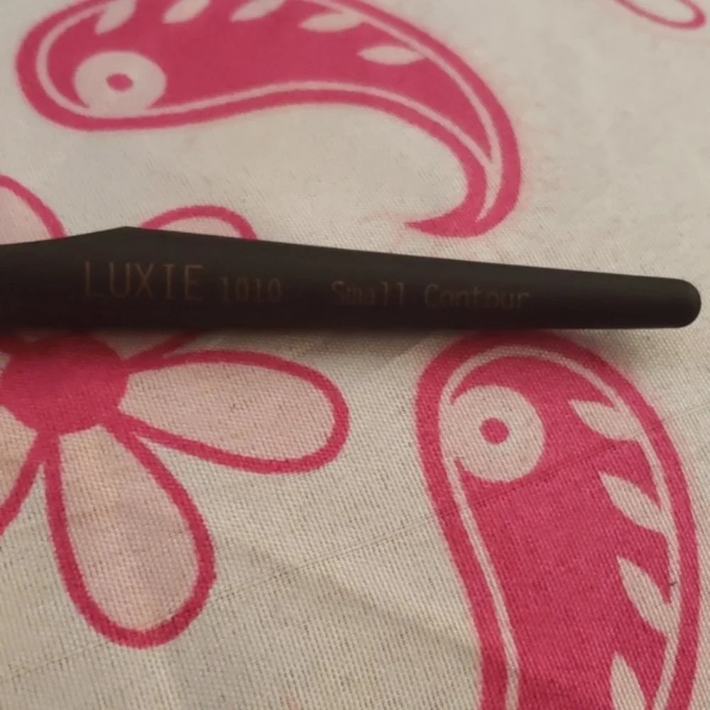 Luxie new 1010